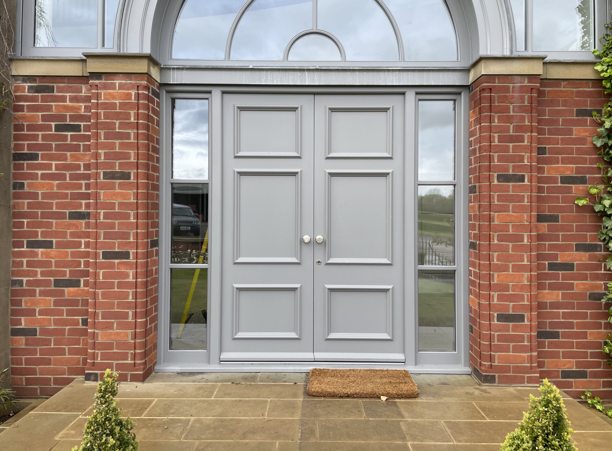 Henley Black Brick, Hampstead Light Brick & Hampstead Medium Brick | Sussex Handmade Brick